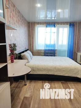 1-к квартира, посуточно, 35м2, 3/3 этаж