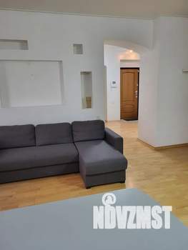 1-к квартира, посуточно, 65м2, 4/4 этаж