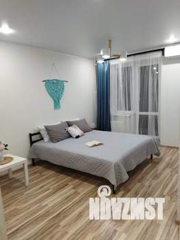 1-к квартира, посуточно, 33м2, 14/14 этаж