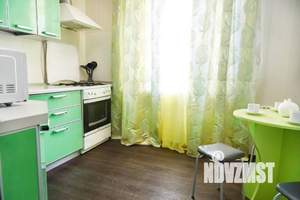 1-к квартира, посуточно, 48м2, 1/1 этаж