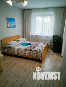 1-к квартира, посуточно, 33м2, 2/10 этаж