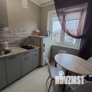 2-к квартира, посуточно, 44м2, 5/5 этаж