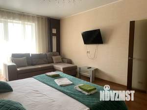 1-к квартира, посуточно, 80м2, 3/9 этаж