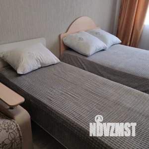 2-к квартира, посуточно, 44м2, 5/5 этаж