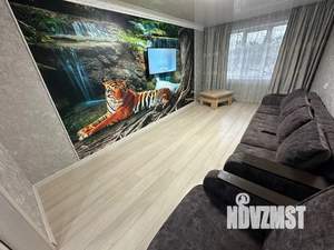 3-к квартира, посуточно, 66м2, 1/9 этаж