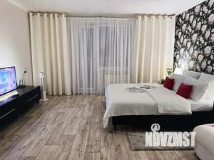 1-к квартира, посуточно, 41м2, 1/10 этаж