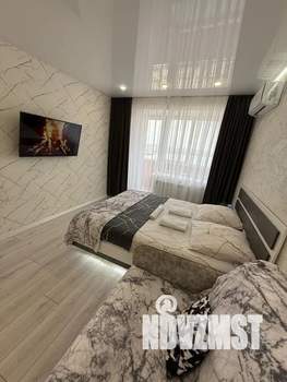 1-к квартира, посуточно, 35м2, 15/16 этаж