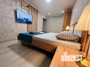 2-к квартира, посуточно, 44м2, 1/1 этаж