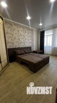 1-к квартира, на длительный срок, 350м2, 3/5 этаж