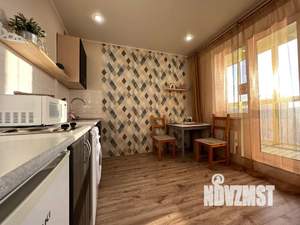 1-к квартира, посуточно, 40м2, 7/10 этаж