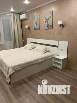 Студия квартира, посуточно, 43м2, 2/5 этаж