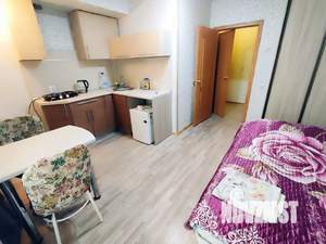 Студия квартира, посуточно, 24м2, 1/10 этаж