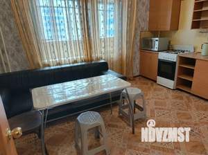 1-к квартира, посуточно, 43м2, 7/10 этаж