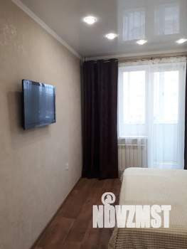 1-к квартира, посуточно, 33м2, 4/10 этаж