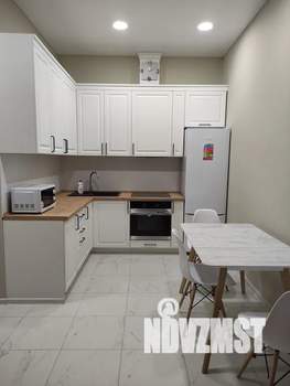 1-к квартира, посуточно, 50м2, 1/3 этаж