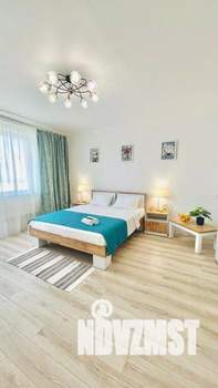 1-к квартира, посуточно, 42м2, 1/1 этаж