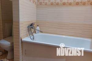 1-к квартира, посуточно, 36м2, 13/16 этаж