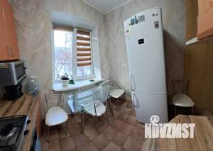 2-к квартира, посуточно, 50м2, 3/5 этаж