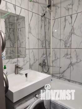 1-к квартира, посуточно, 35м2, 3/3 этаж