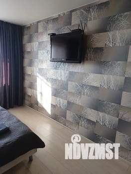 1-к квартира, посуточно, 37м2, 8/10 этаж