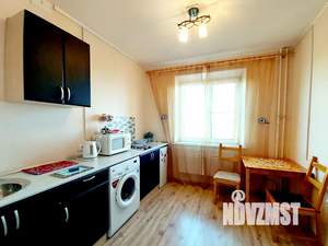 Студия квартира, посуточно, 40м2, 7/10 этаж