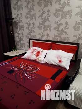 1-к квартира, посуточно, 33м2, 4/10 этаж