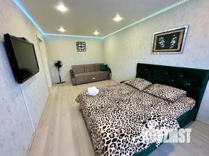 1-к квартира, посуточно, 35м2, 6/9 этаж