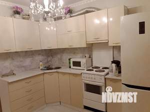 1-к квартира, посуточно, 40м2, 2/10 этаж