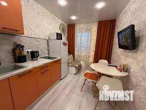 1-к квартира, посуточно, 35м2, 15/16 этаж