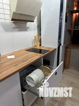 Студия квартира, посуточно, 42м2, 13/14 этаж