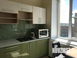 1-к квартира, посуточно, 65м2, 1/1 этаж