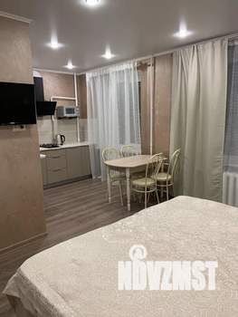 Студия квартира, посуточно, 43м2, 2/5 этаж