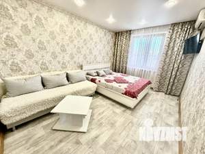 3-к квартира, посуточно, 75м2, 1/1 этаж
