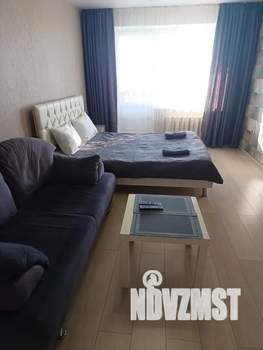 1-к квартира, посуточно, 37м2, 8/10 этаж