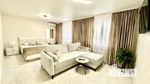 2-к квартира, посуточно, 50м2, 1/1 этаж