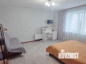 1-к квартира, посуточно, 42м2, 5/17 этаж