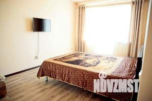 1-к квартира, посуточно, 40м2, 4/9 этаж