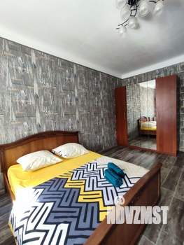 2-к квартира, посуточно, 65м2, 1/1 этаж