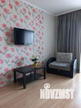 1-к квартира, посуточно, 43м2, 1/1 этаж