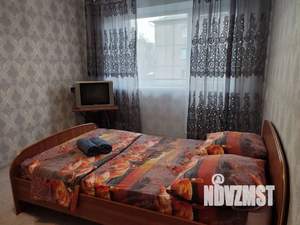 1-к квартира, посуточно, 32м2, 3/5 этаж