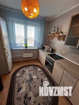 1-к квартира, посуточно, 35м2, 3/10 этаж