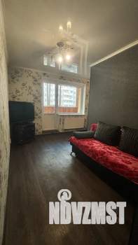 Студия квартира, посуточно, 24м2, 1/10 этаж