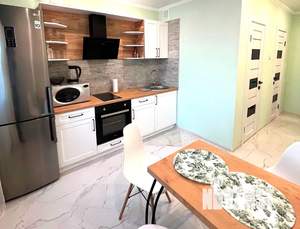 1-к квартира, посуточно, 42м2, 7/10 этаж