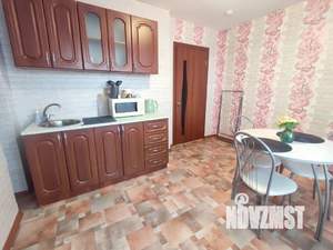 1-к квартира, посуточно, 42м2, 5/17 этаж