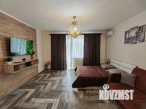 1-к квартира, посуточно, 40м2, 3/10 этаж