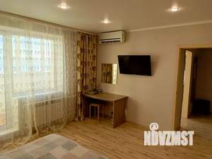 1-к квартира, посуточно, 42м2, 6/10 этаж