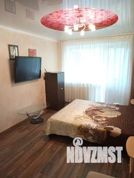 1-к квартира, посуточно, 33м2, 4/9 этаж