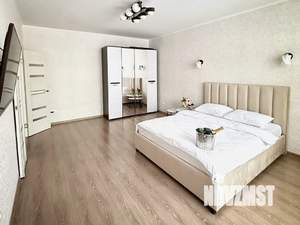 1-к квартира, посуточно, 42м2, 2/4 этаж