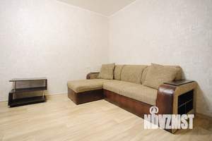 1-к квартира, посуточно, 37м2, 3/5 этаж