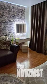 1-к квартира, посуточно, 40м2, 10/10 этаж
